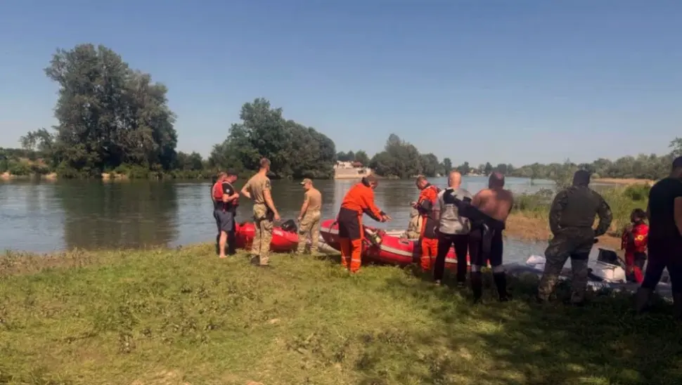 Nastavlja se potraga za dječakom u Drini: Visok vodostaj i snažna matica otežavaju akciju